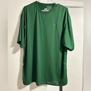 Men’s Nike Dri Fit Shirt— Green XL
